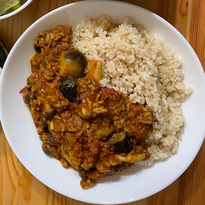 トマト缶とカレー粉で作る超カンタン ドライカレー！